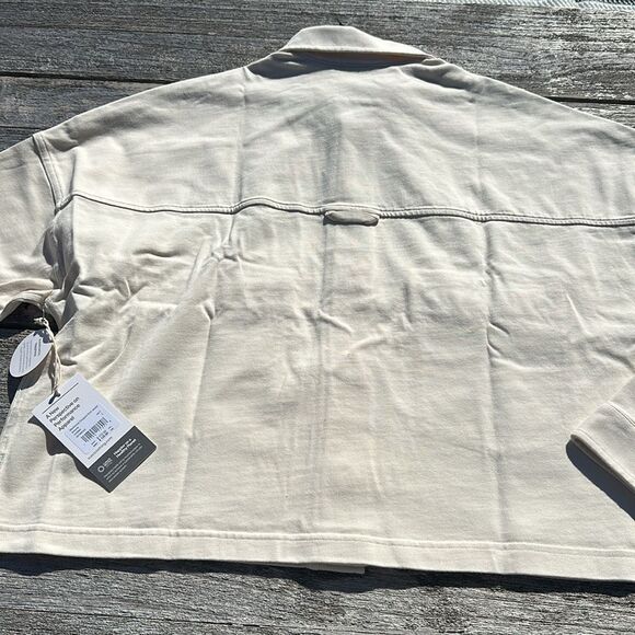 VUORI Mackenzie Cropped Shirt Jacket natural size large NWT - Picture 7 of 7